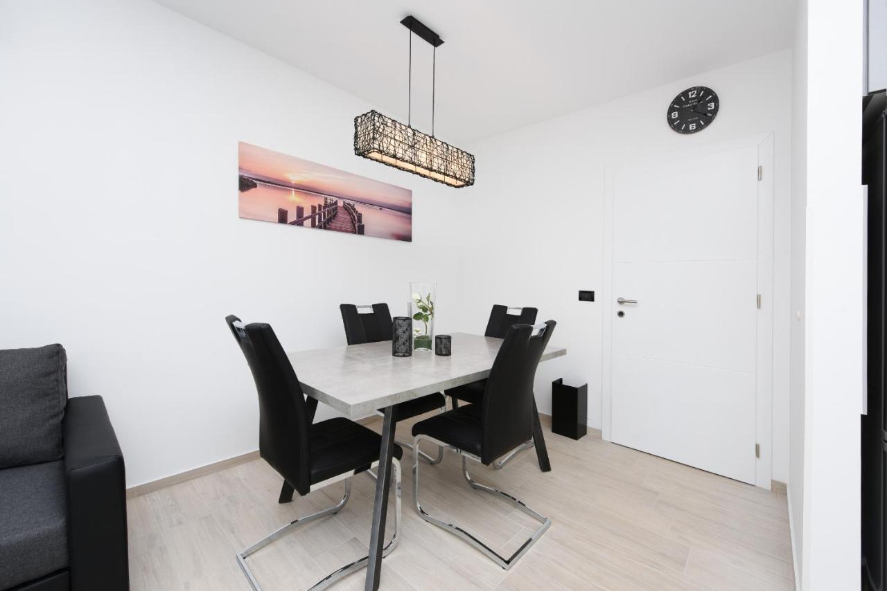 Apartment Matea Zadar Bagian luar foto