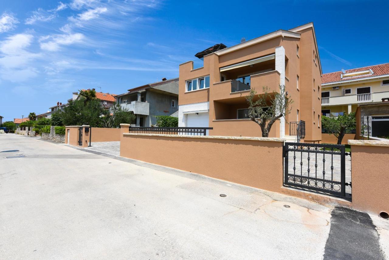 Apartment Matea Zadar Bagian luar foto
