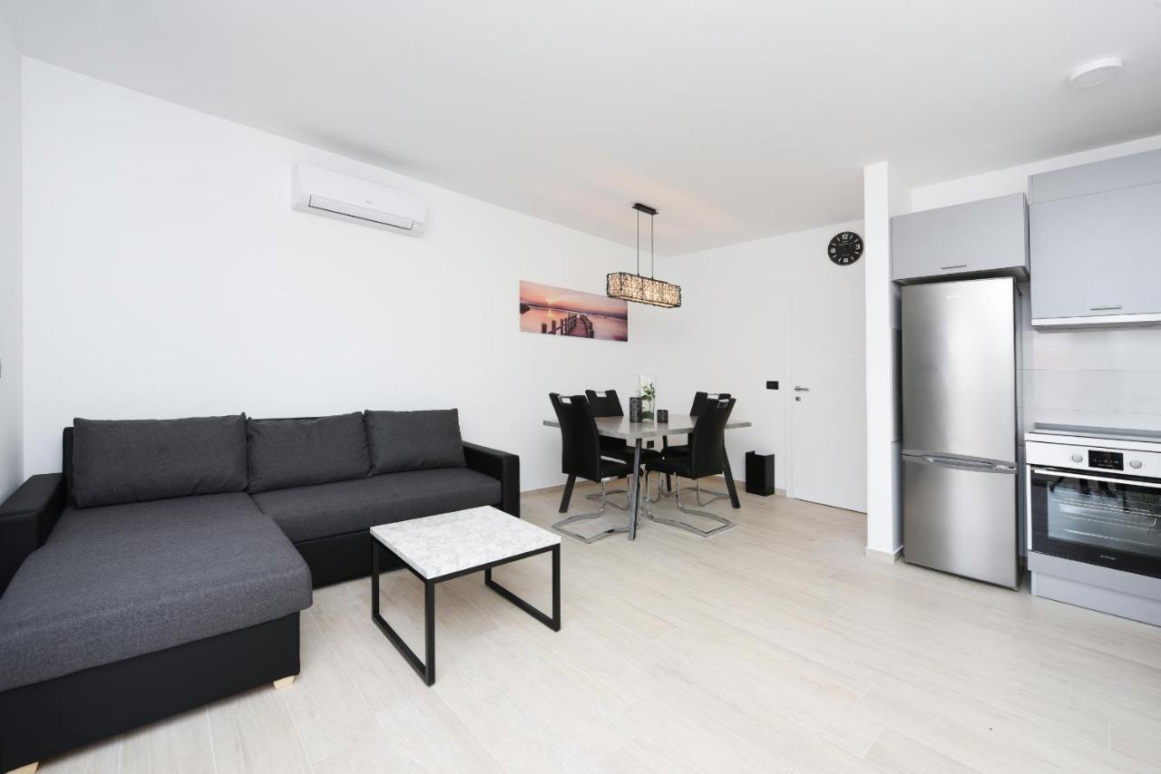 Apartment Matea Zadar Bagian luar foto